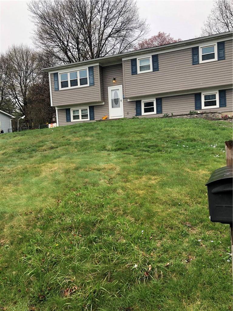 14 Morningside DR, Middletown, NY 10941