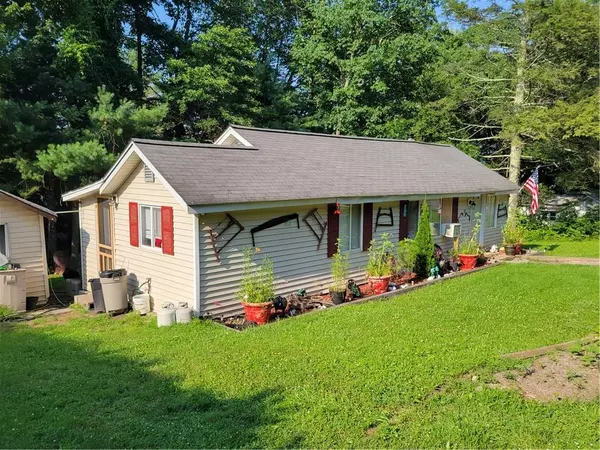 Wurtsboro, NY 12790,28 Arbutus TRL