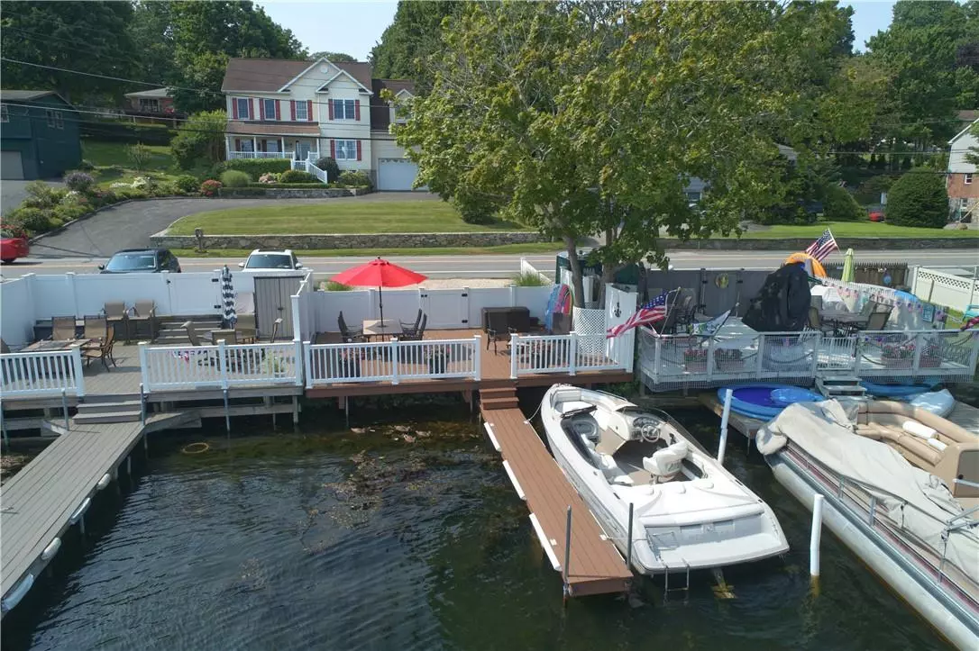 Mahopac, NY 10541,862 S Lake BLVD