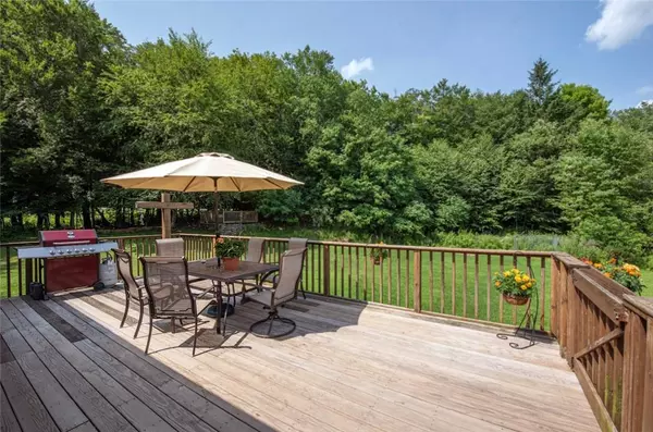 11 Hust RD, North Branch, NY 12766