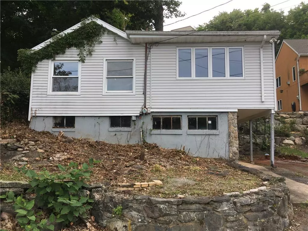 Greenwood Lake, NY 10925,15 Rocky TRL