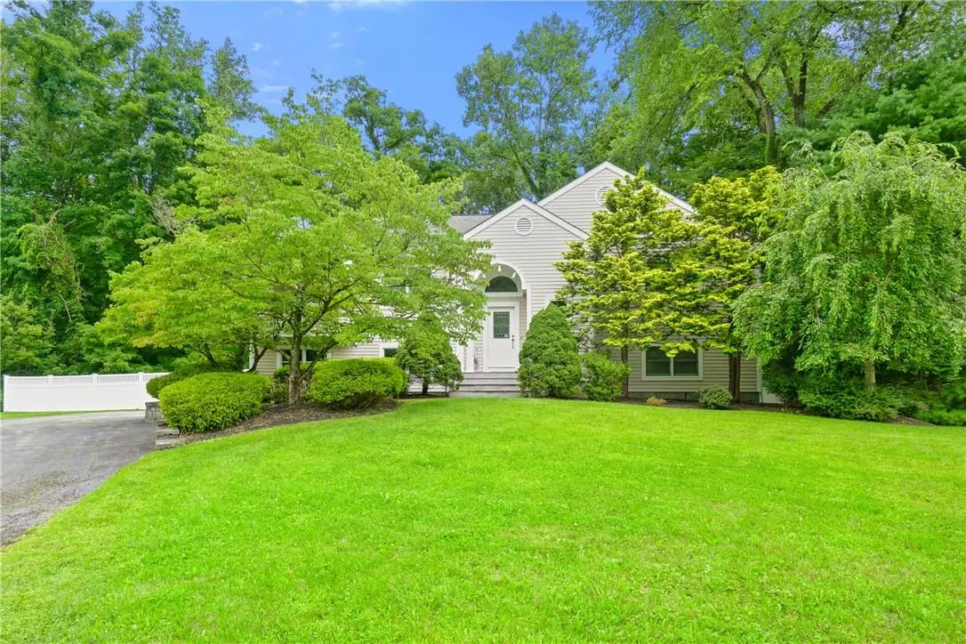 Yorktown Heights, NY 10598,275 Landmark CT