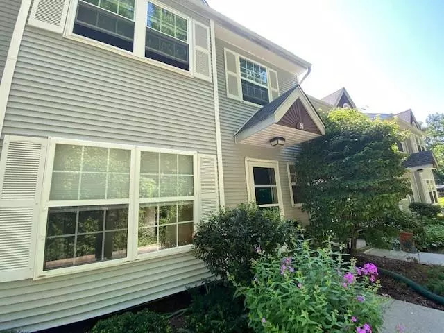 New Windsor, NY 12553,256 Quassaick AVE #41