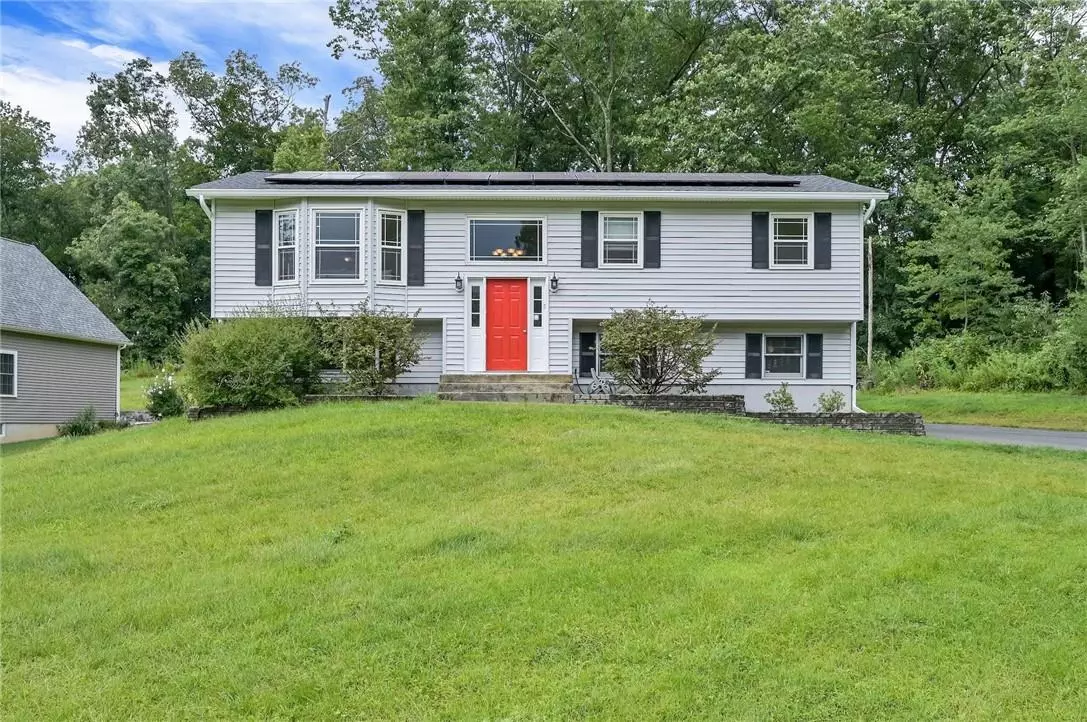 Poughkeepsie, NY 12603,19 Sunrise LN