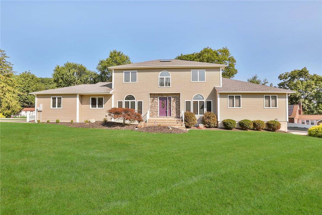 2 Baisley Farm CT, Stony Point, NY 10980