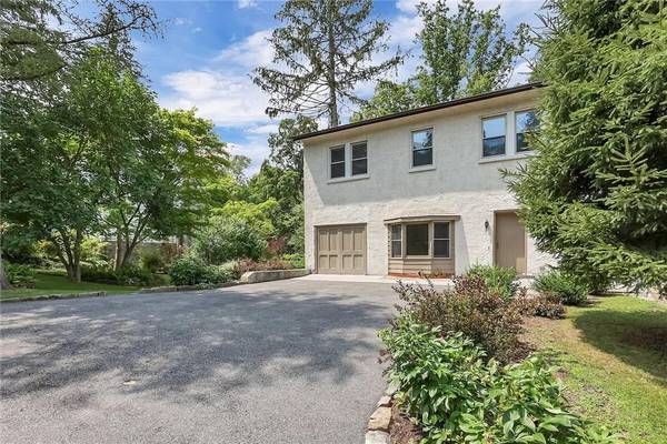 56 Clubhouse RD, Tuxedo Park, NY 10987