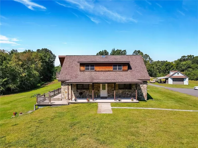 261 Tuckers Corners RD, Highland, NY 12528