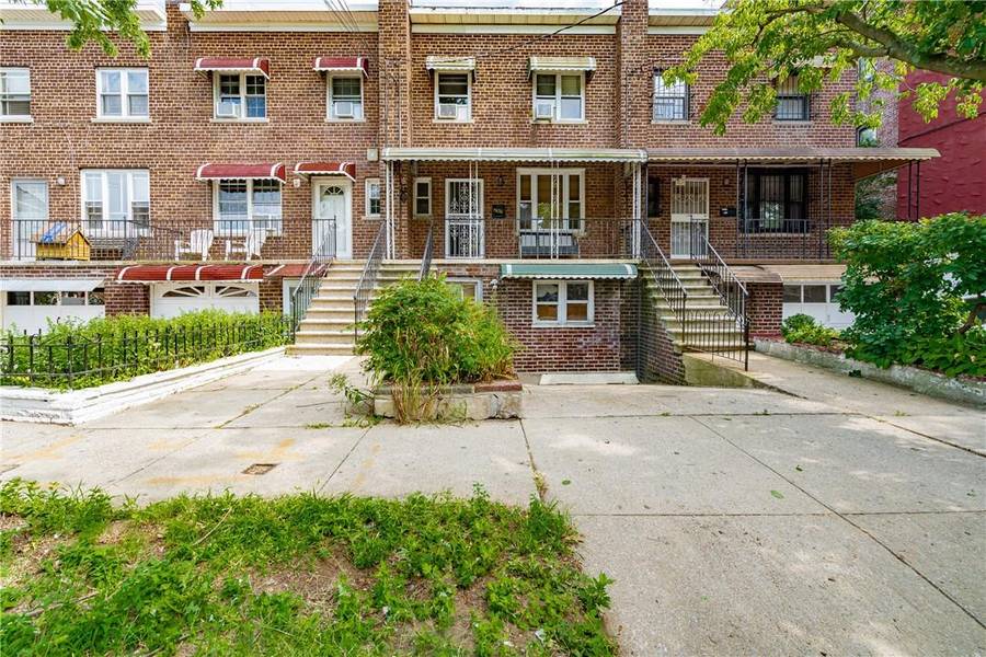 4636 Carpenter AVE, Bronx, NY 10470