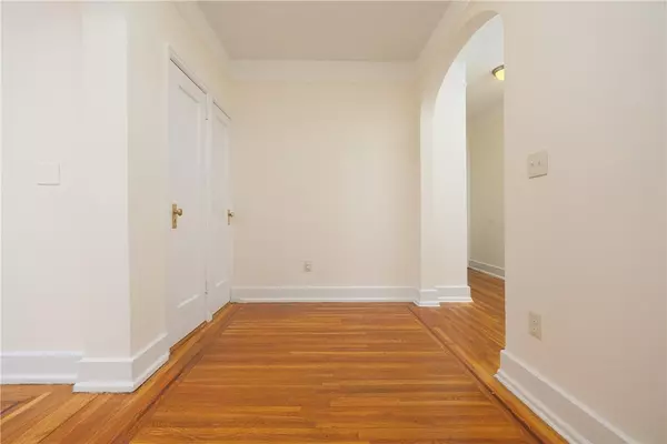 590 E Third ST #1-F, Mount Vernon, NY 10553