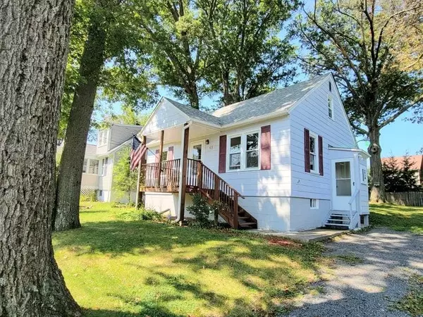 82 Ridgewood AVE, Middletown, NY 10940