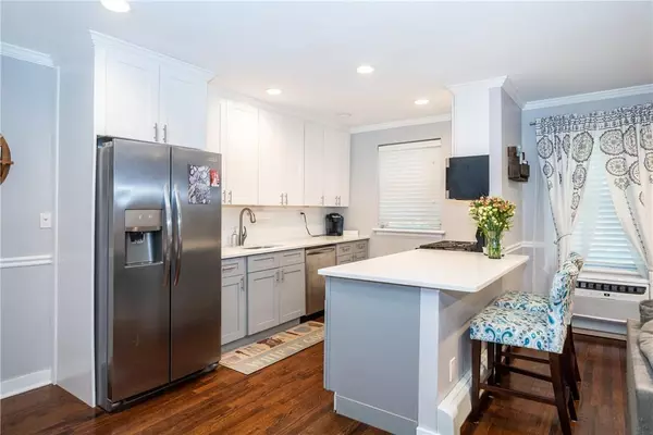 156 Centre AVE #3D, New Rochelle, NY 10805