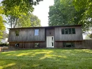 Yorktown Heights, NY 10598,4 N Parkway DR