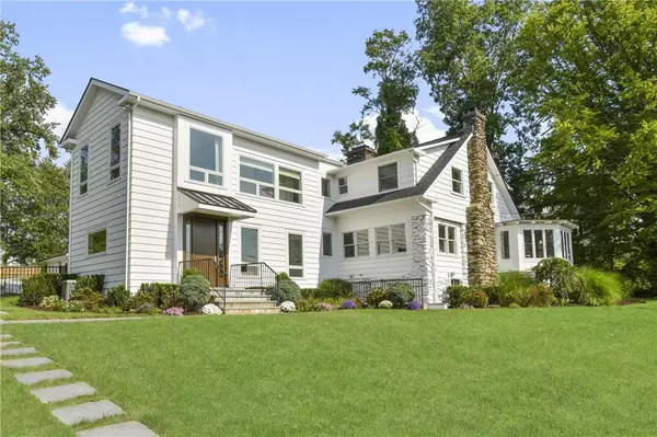 521 Shore Acres DR, Mamaroneck, NY 10543