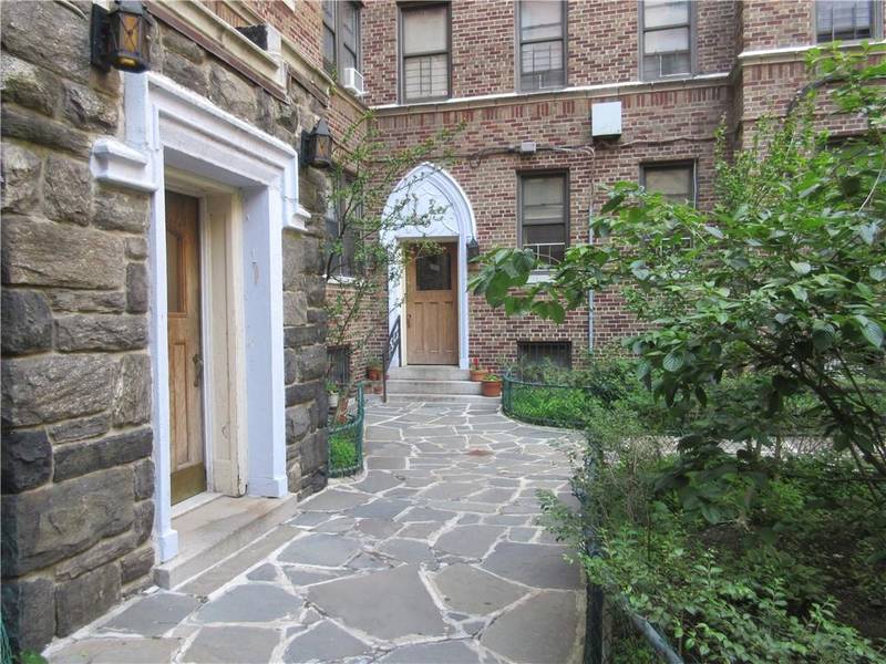 3400 Wayne AVE #B-22, Bronx, NY 10467