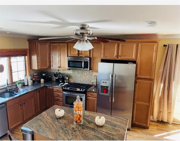 2413 Tiemann AVE, Bronx, NY 10469