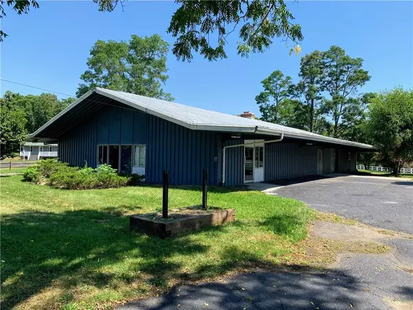 92 Hosner Mountain RD, Hopewell Junction, NY 12533