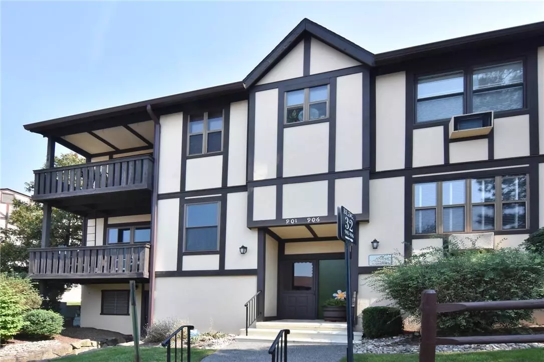 Valley Cottage, NY 10989,902 Sierra Vista LN