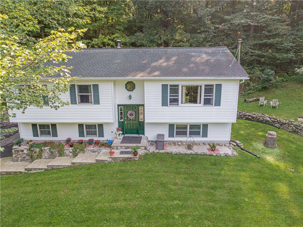 19 Hemlock HL, New Windsor, NY 12553