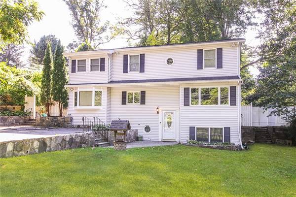 72 Cortlandt AVE, Cortlandt Manor, NY 10567