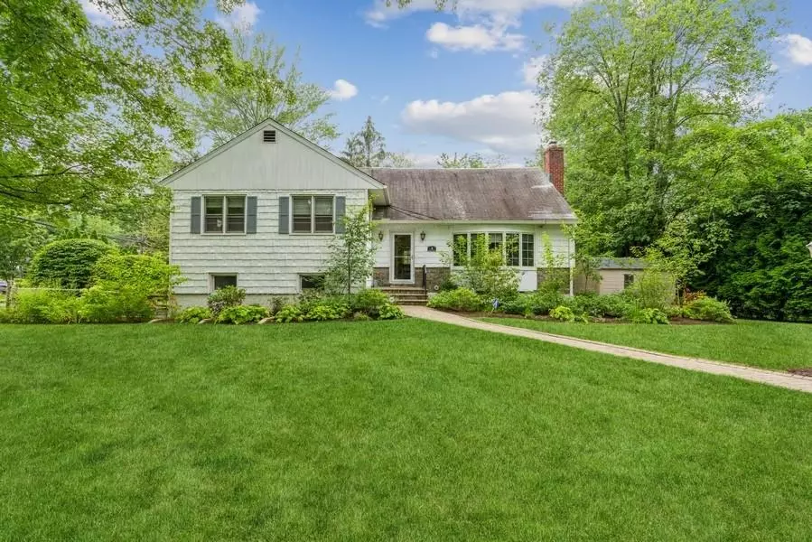 New Rochelle, NY 10804,4 Stanton CIR