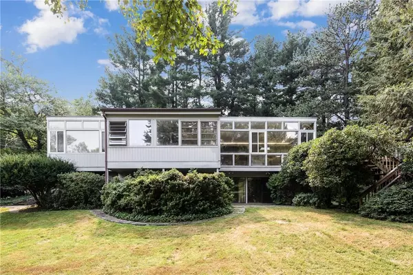 12 Hadley RD, Armonk, NY 10504