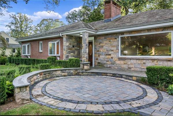 10 Century Ridge RD, Purchase, NY 10577