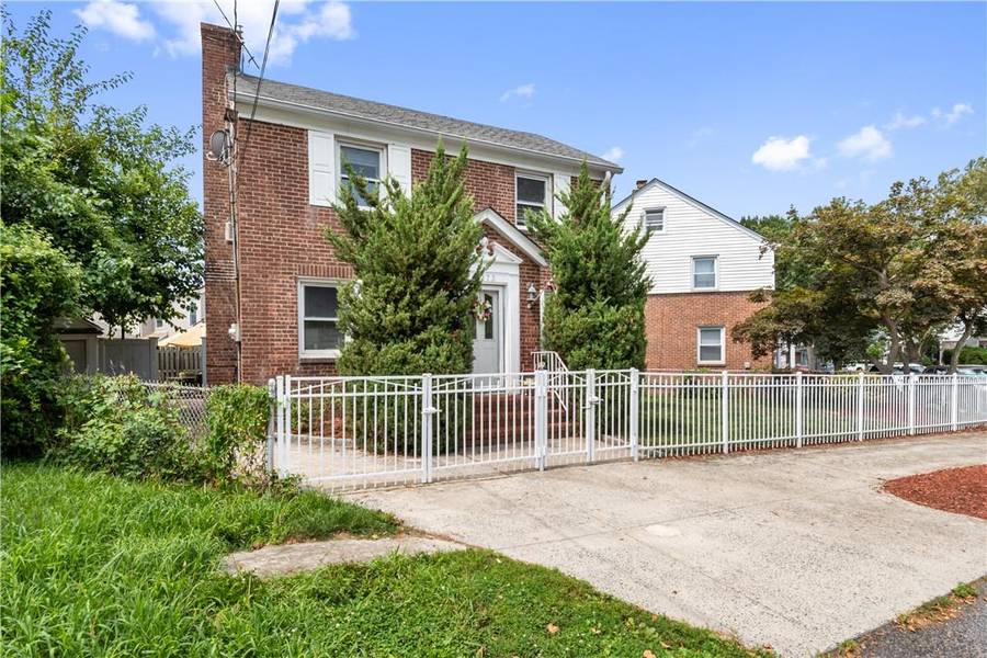 1273 Lohengrin PL, Bronx, NY 10465