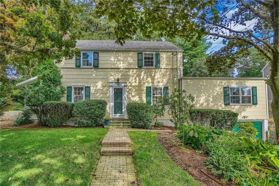 2 Southminster DR, White Plains, NY 10604