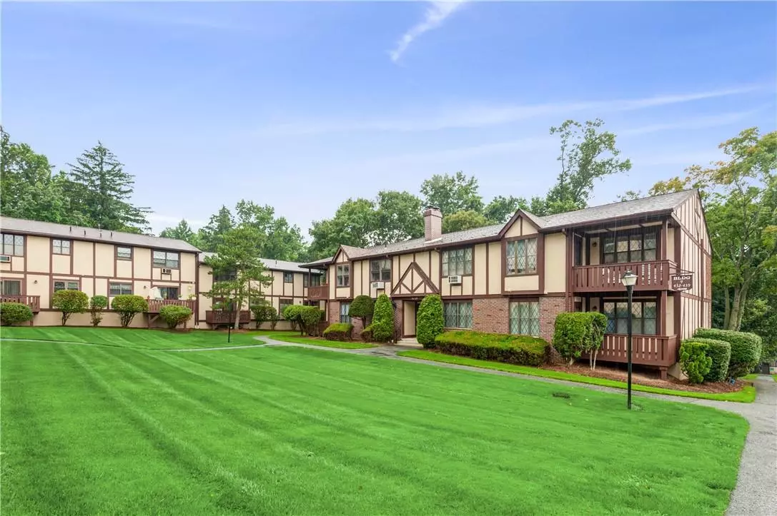 Valley Cottage, NY 10989,434 Sierra Vista LN