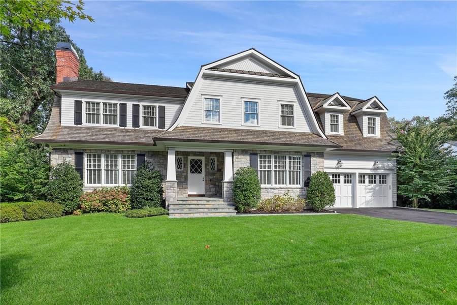 36 Herkimer RD, Scarsdale, NY 10583