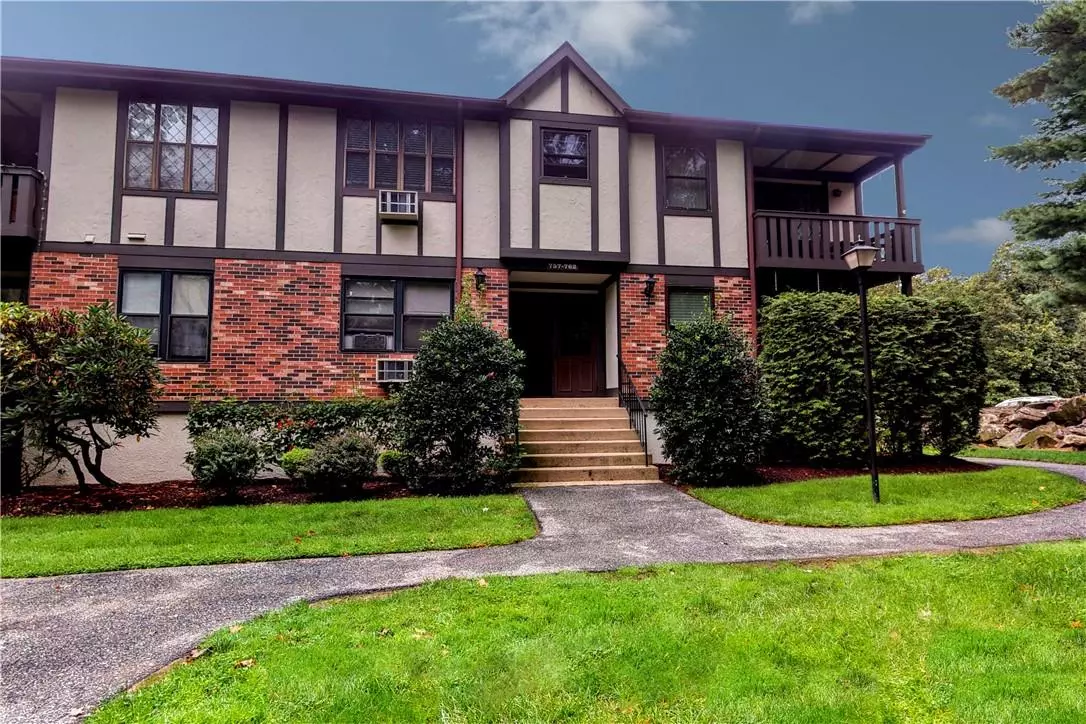 Valley Cottage, NY 10989,758 Sierra Vista LN