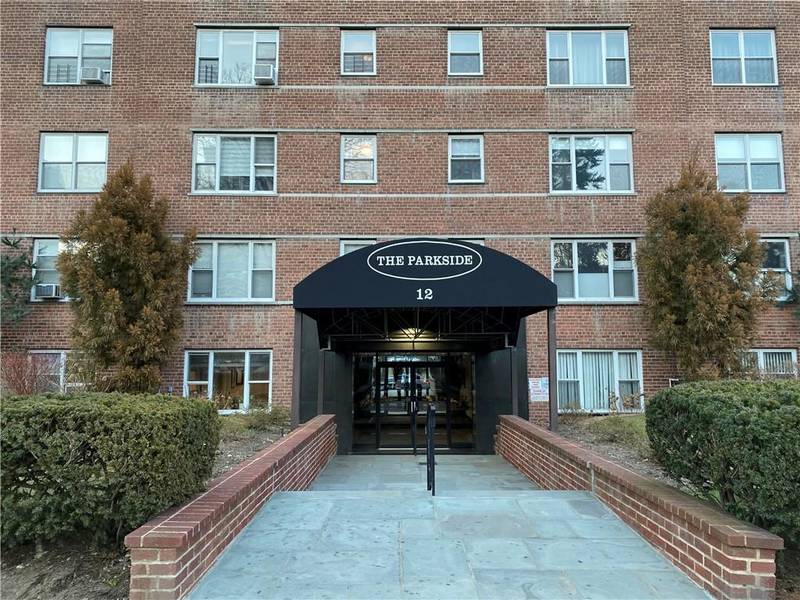 12 Westchester AVE #5D, White Plains, NY 10601