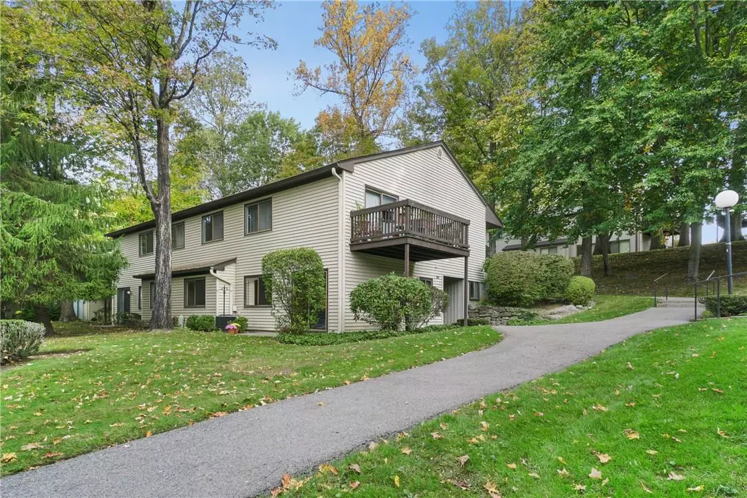 Yorktown Heights, NY 10598,128 Columbia CT #A