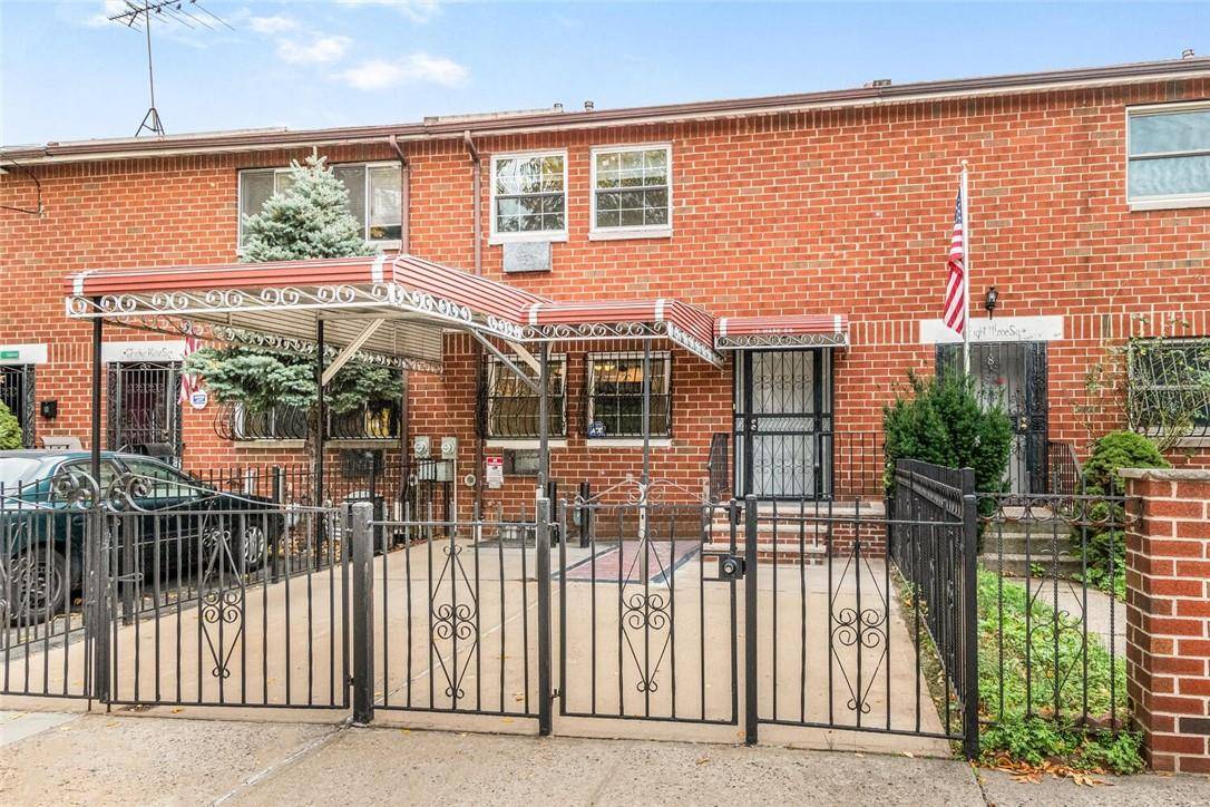 10 Wade SQ, Bronx, NY 10457