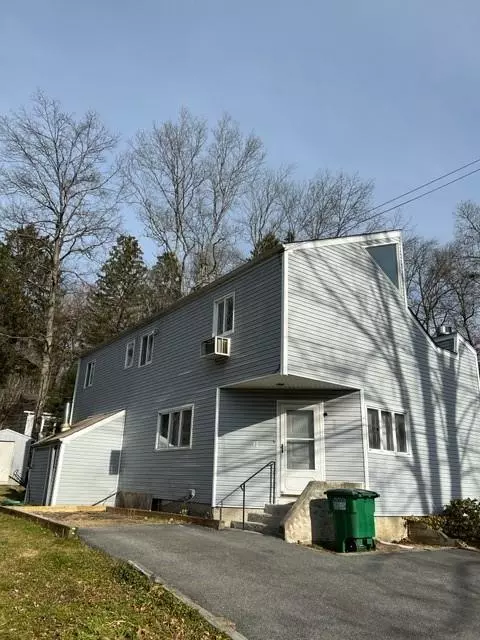 Putnam Valley, NY 10579,40 Floradan RD