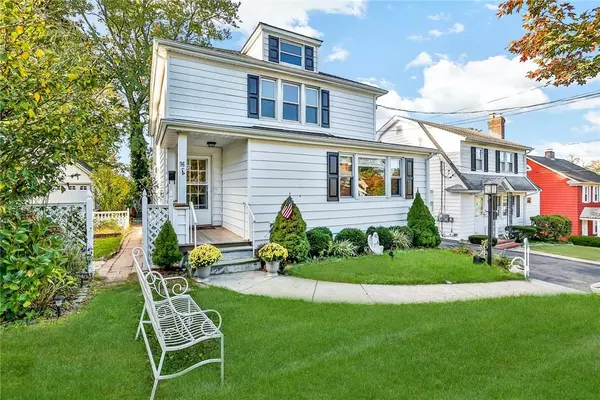 96 Alkamont AVE, Scarsdale, NY 10583