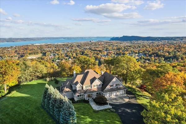 53 Wilderness DR, Stony Point, NY 10980