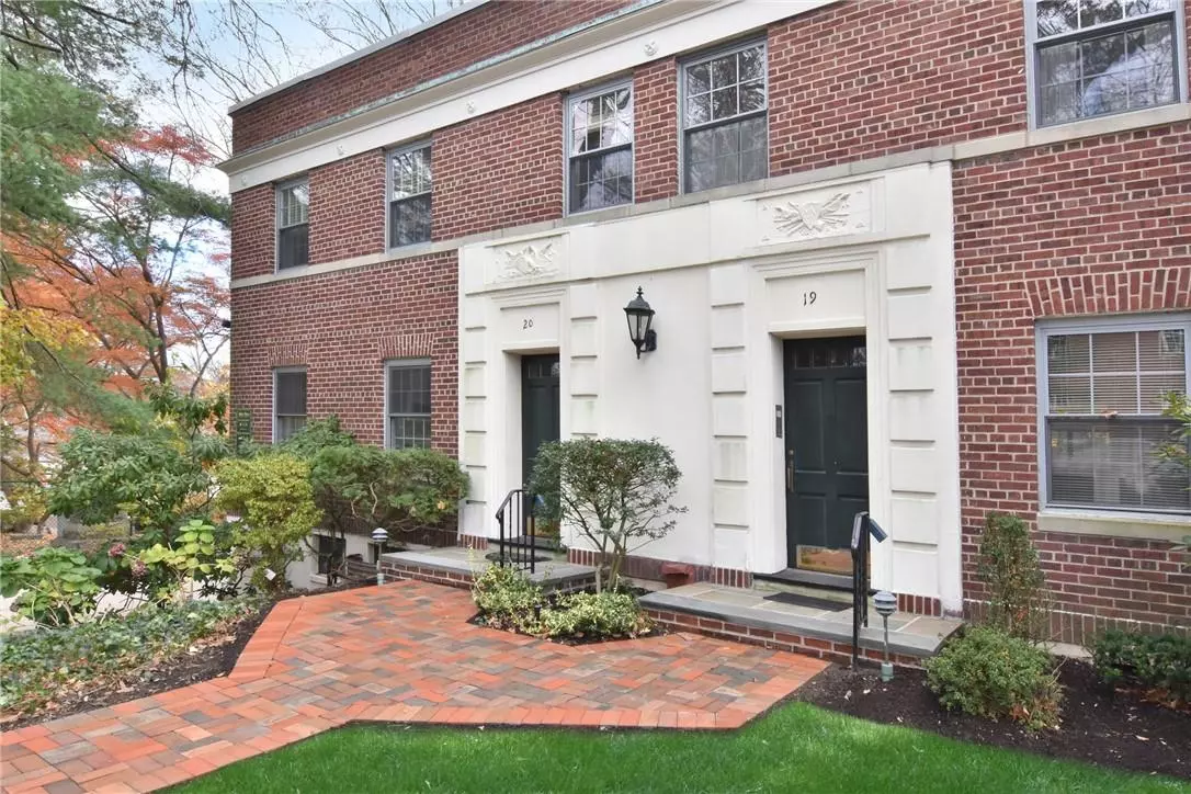 Bronxville, NY 10708,19 Alden PL #1