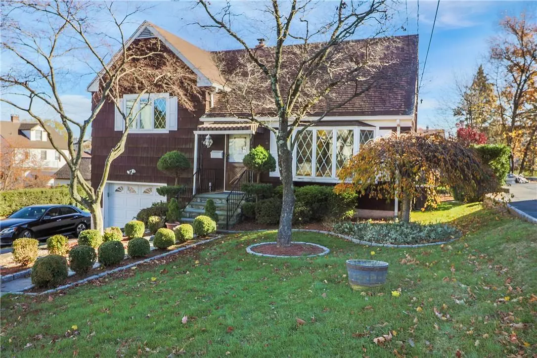 Port Chester, NY 10573,169 N Regent ST