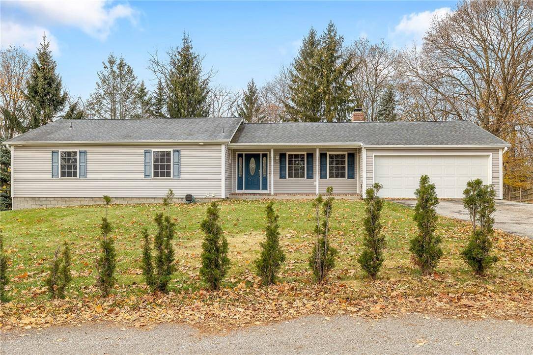 18 Van Siclen DR, Poughkeepsie, NY 12601