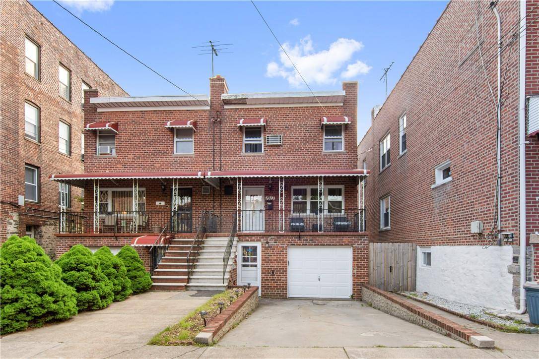 Bronx, NY 10462,1913 Radcliff AVE