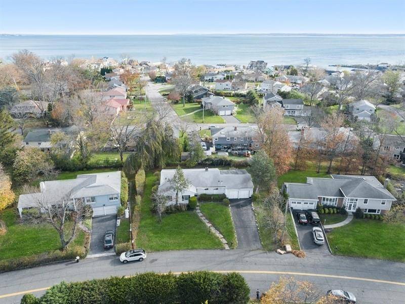 43 Rodman OVAL, New Rochelle, NY 10805