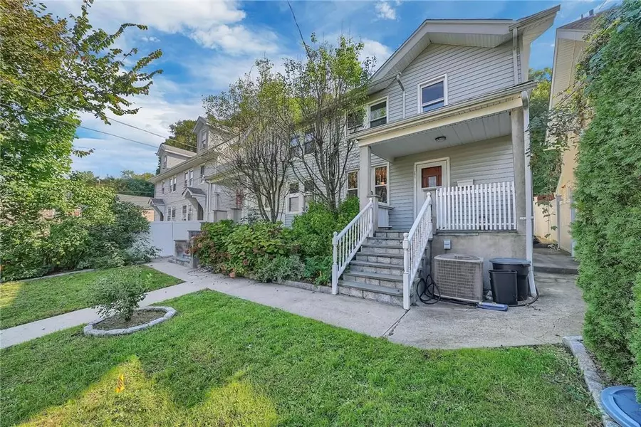 271 W Post RD, White Plains, NY 10606