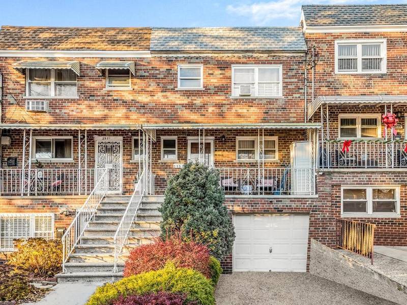 2923 Schurz AVE, Bronx, NY 10465