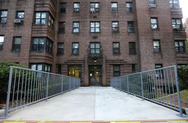 160 E Hartsdale AVE #5B, Hartsdale, NY 10530