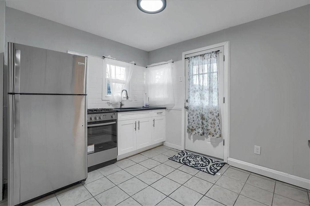44 Quassaick AVE, New Windsor, NY 12553