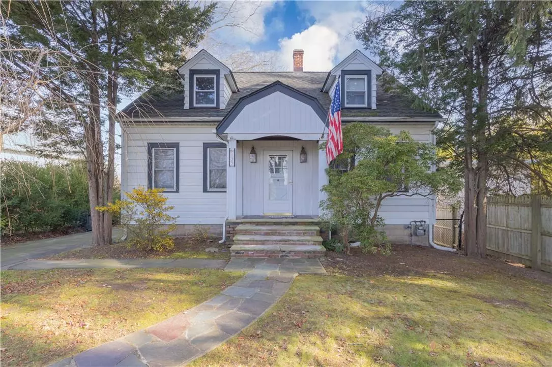 Valley Cottage, NY 10989,127 Ridge RD