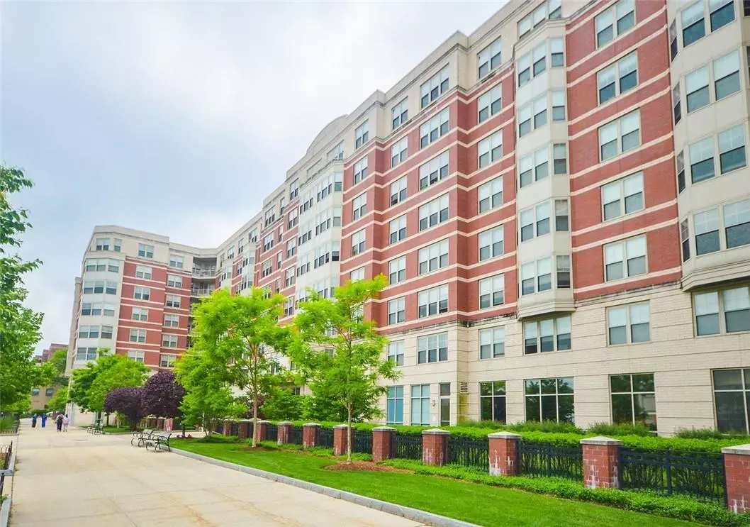 White Plains, NY 10605,300 Mamaroneck AVE #332