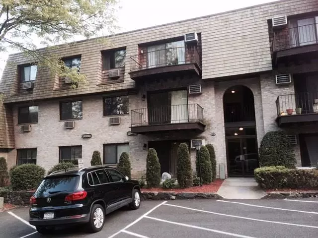 555 Central Park AVE #348, Scarsdale, NY 10583
