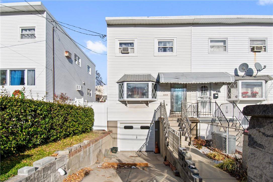 2253 Seward AVE, Bronx, NY 10473